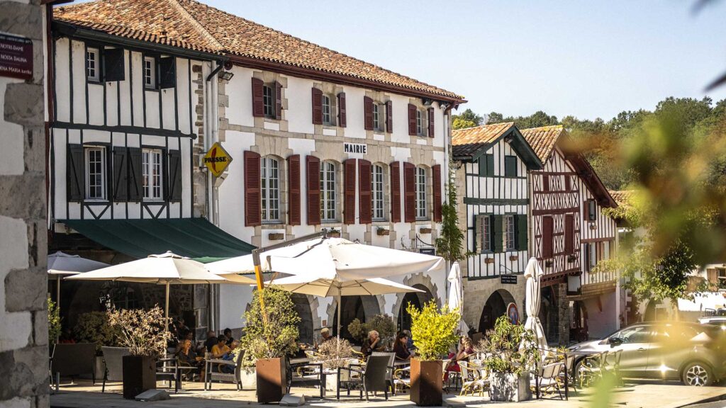The distinctly Basque bastide houses of La Bastide-Clairence